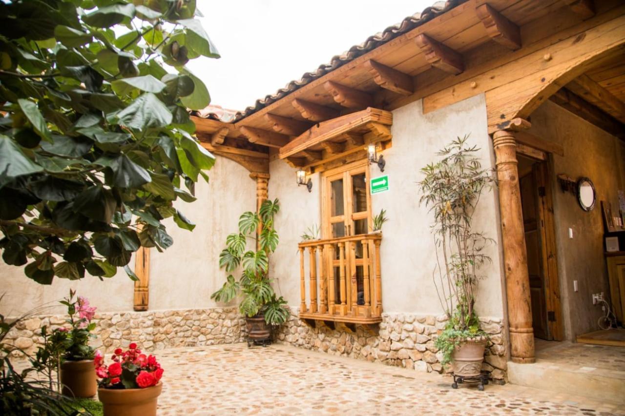 Hotel Casa De Gandhi Сан-Кристобаль-де-Ла-Касас Экстерьер фото