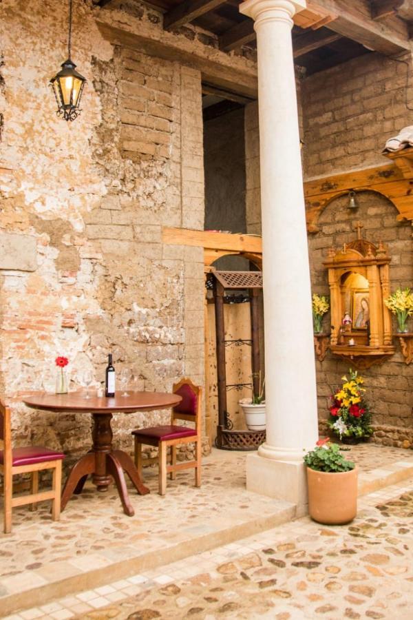Hotel Casa De Gandhi Сан-Кристобаль-де-Ла-Касас Экстерьер фото